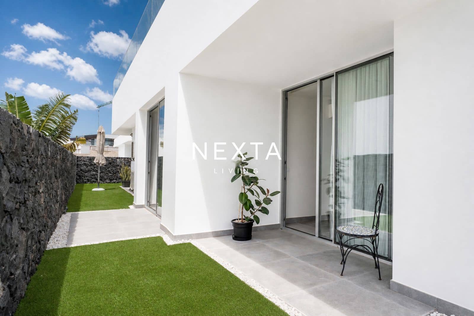 4 bedroom Townhouse for sale in Callao Salvaje with pool garage - € 1,525,000 (Ref: 9820911)