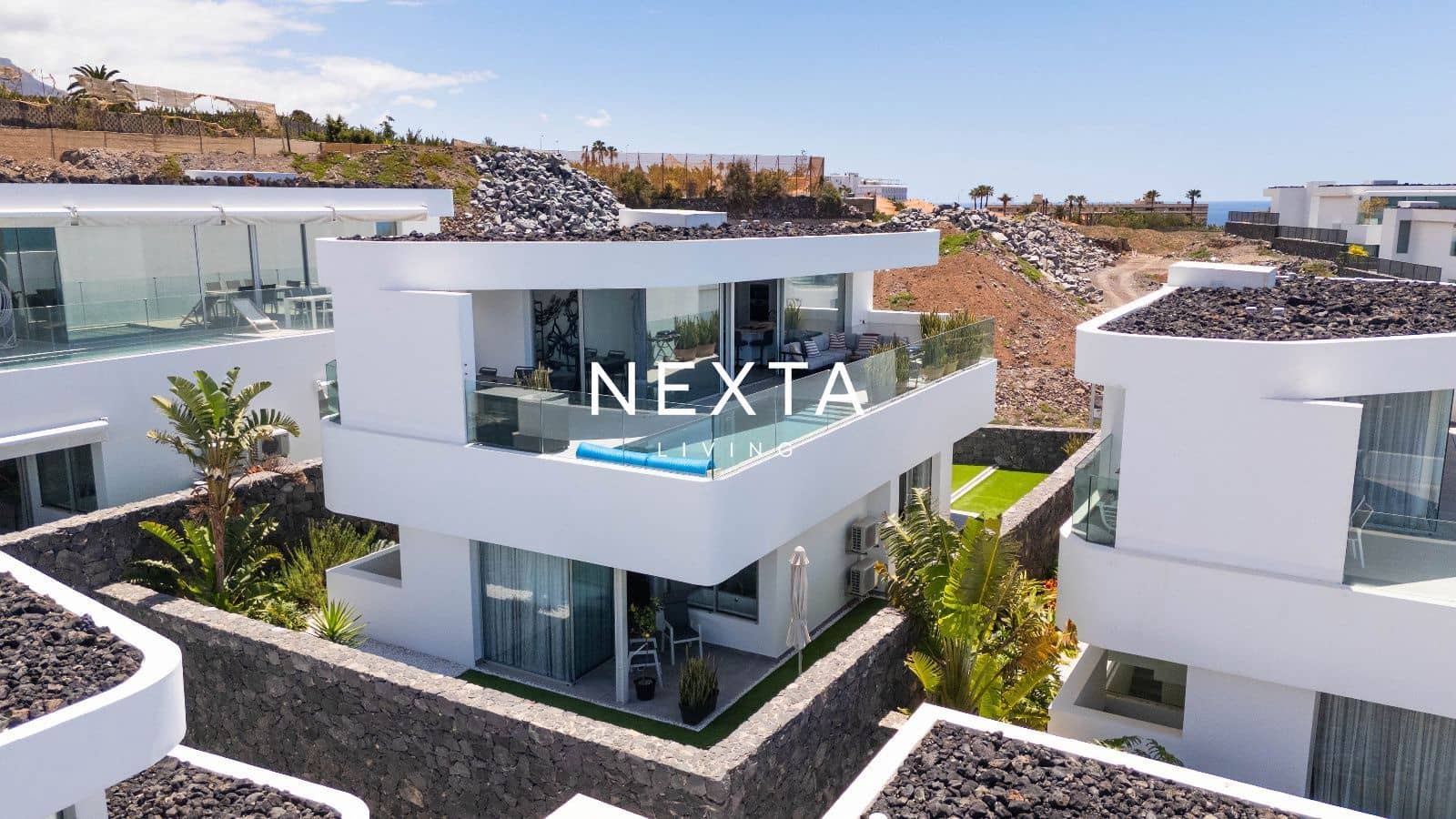 4 bedroom Townhouse for sale in Callao Salvaje with pool garage - € 1,525,000 (Ref: 9820911)