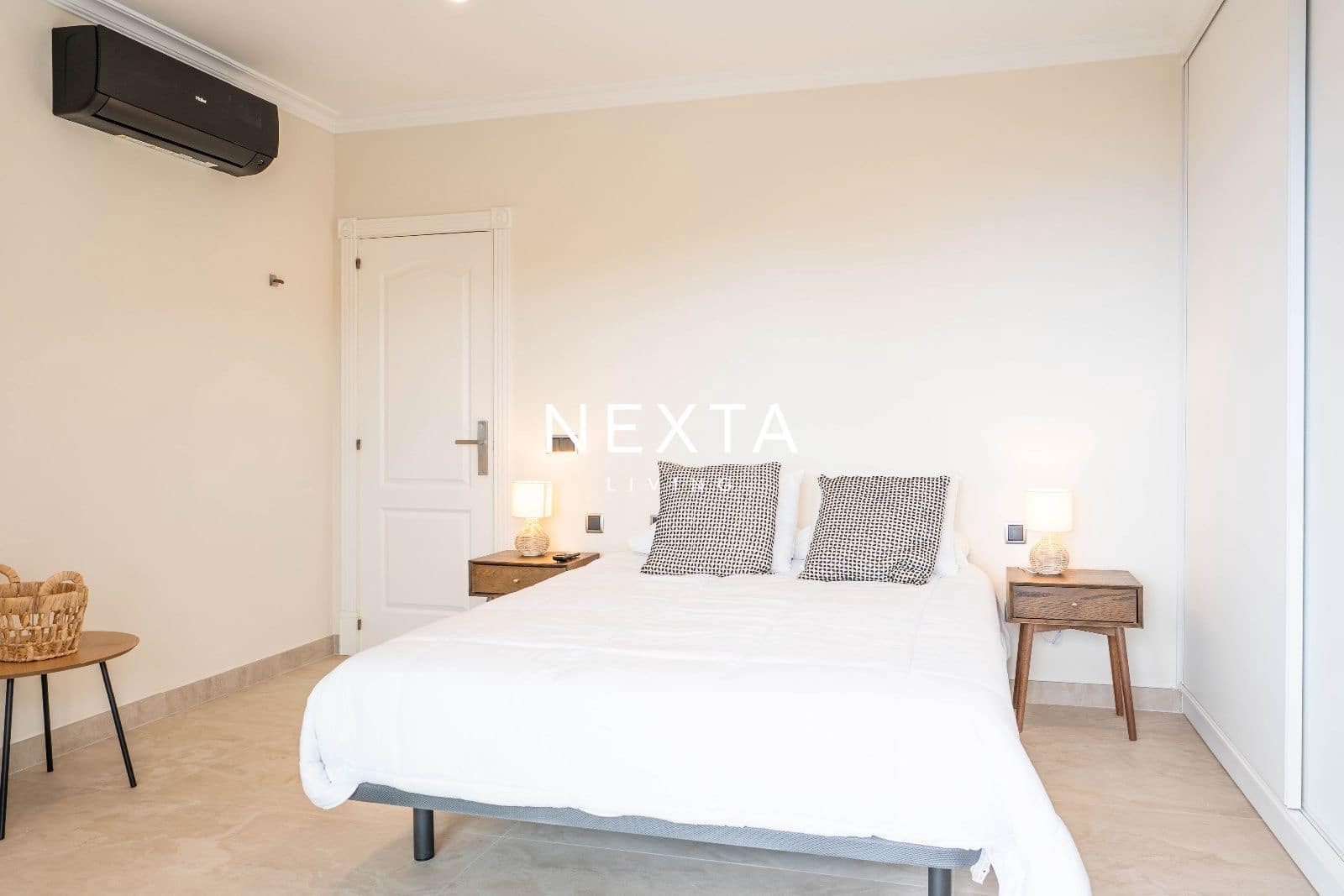 4 bedroom Villa for sale in Roque del Conde with pool garage - € 1,750,000 (Ref: 9828049)