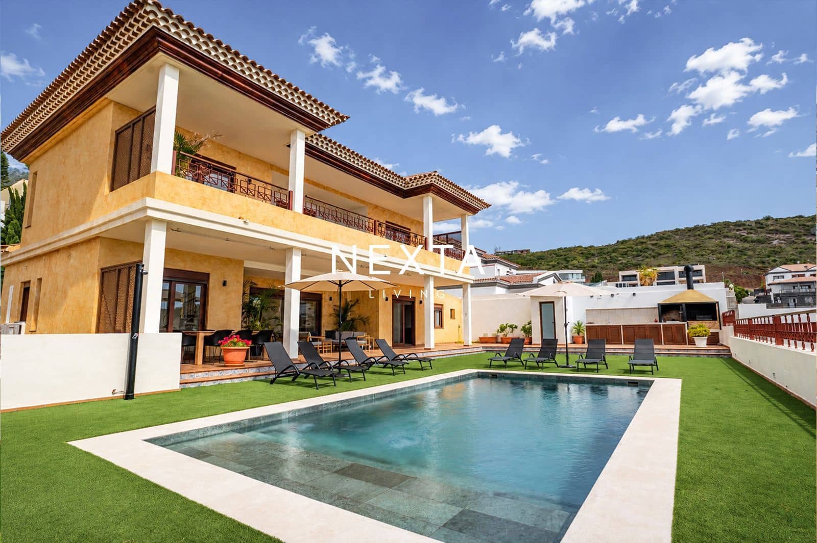 4 bedroom Villa for sale in Roque del Conde with pool garage - € 1,750,000 (Ref: 9828049)