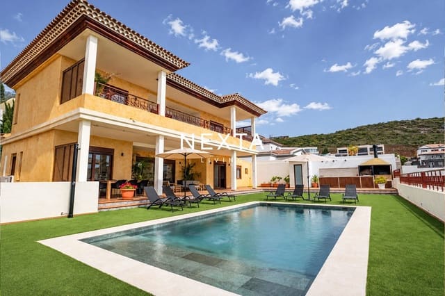4 soveværelse Villa til salg i Roque del Conde, Adeje med swimmingpool garage - € 1.750.000 (Ref: 9828049)