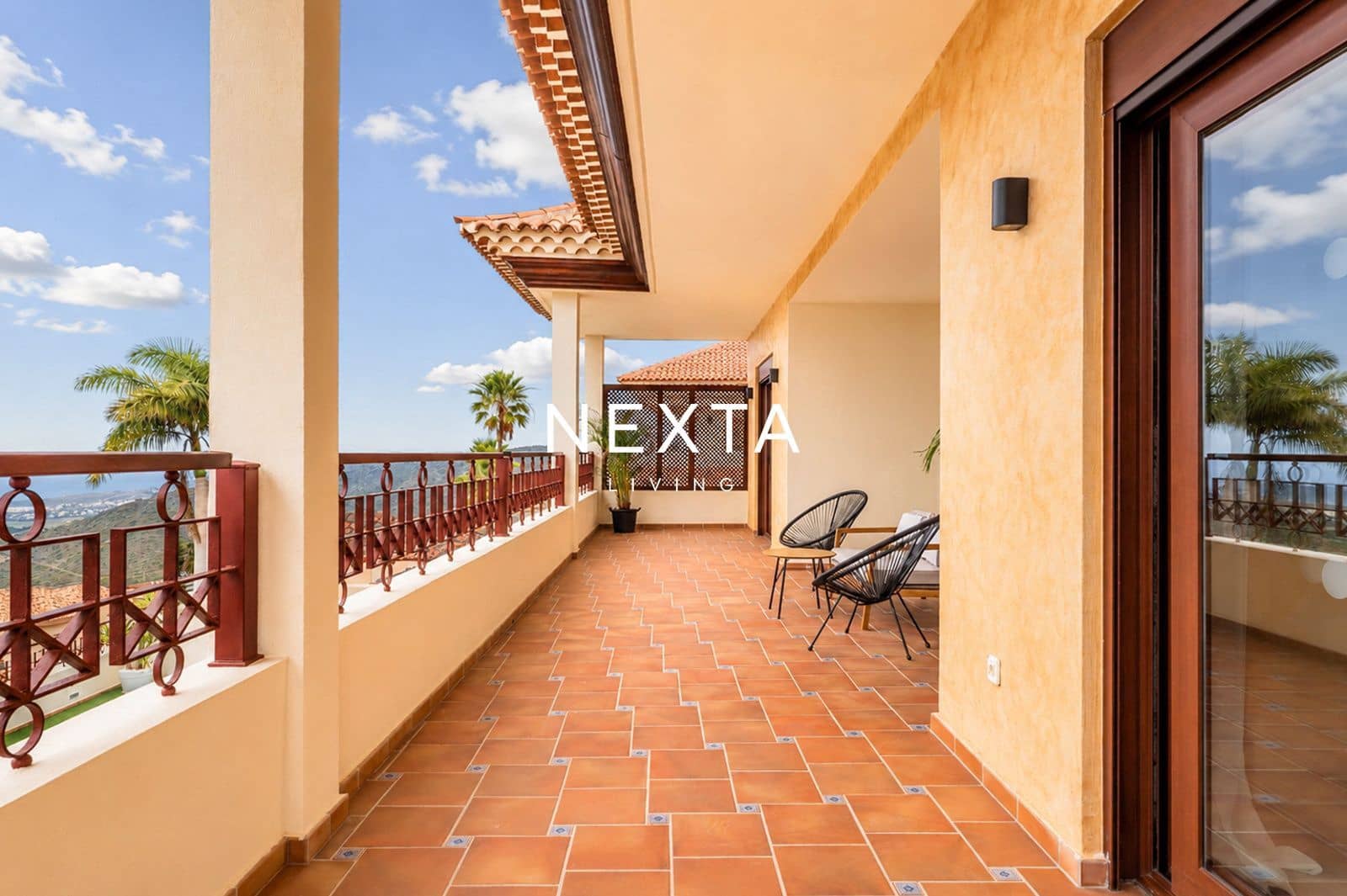 4 bedroom Villa for sale in Roque del Conde with pool garage - € 1,750,000 (Ref: 9828049)
