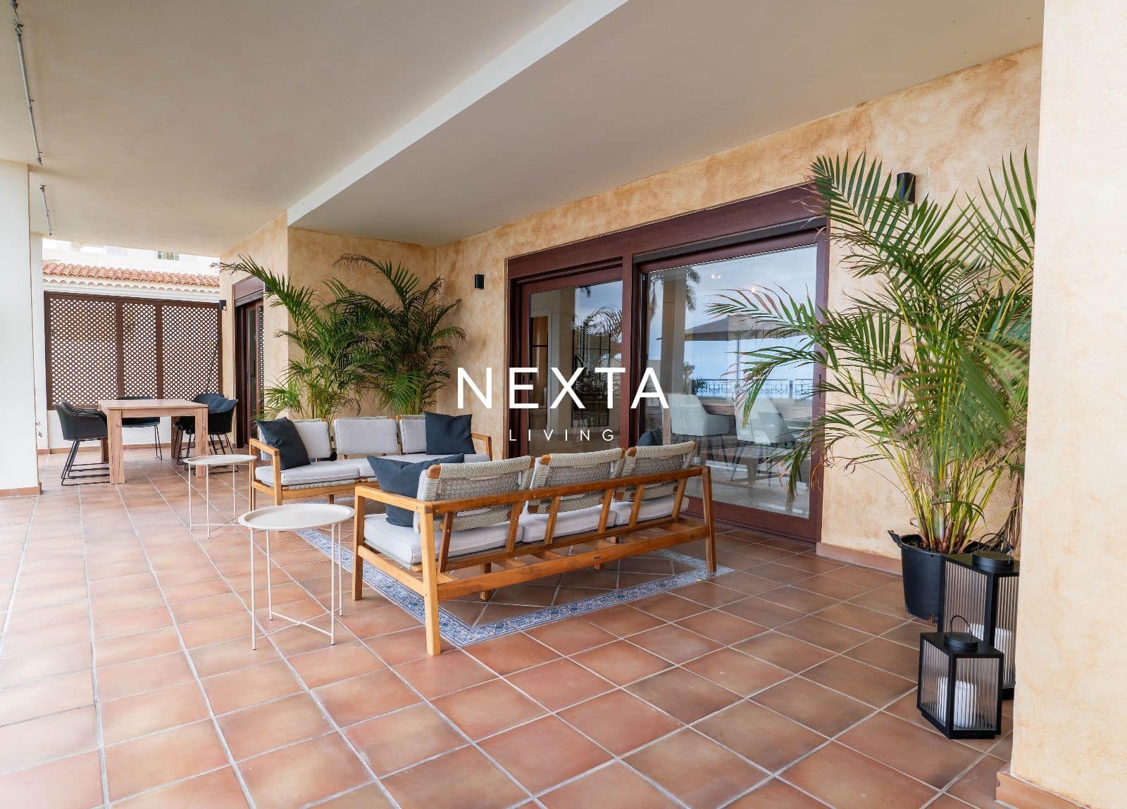 4 bedroom Villa for sale in Roque del Conde with pool garage - € 1,750,000 (Ref: 9828049)