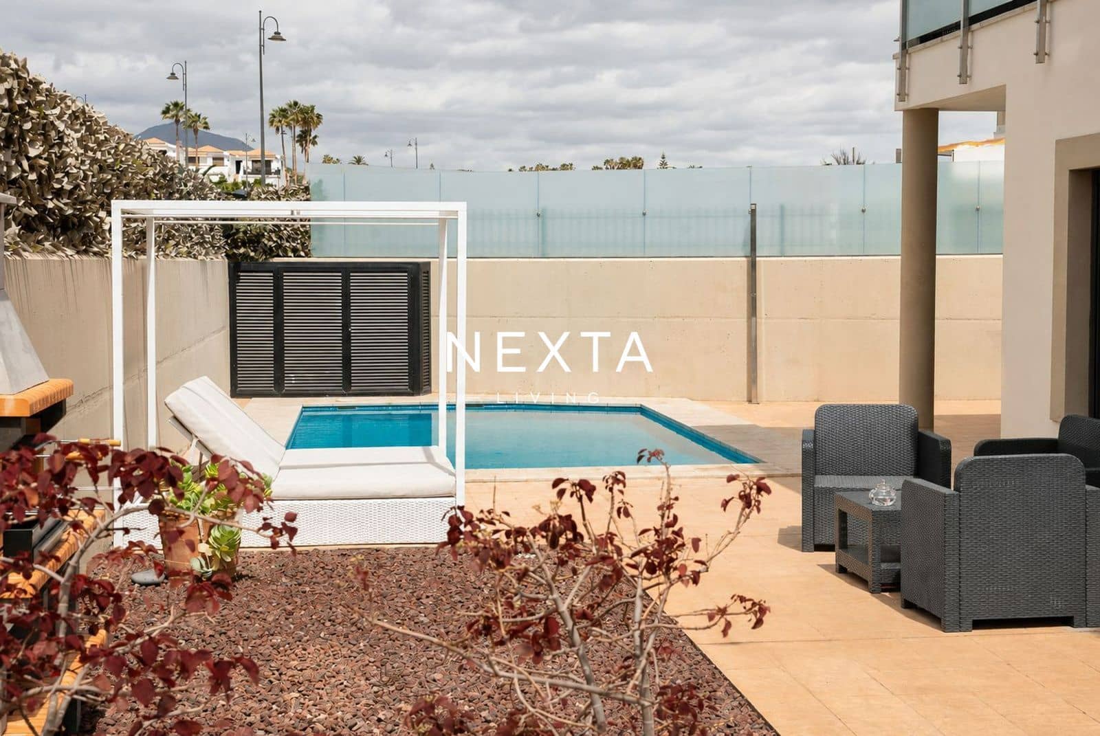 4 bedroom Townhouse for rent in Golf del Sur with pool garage - € 5,000 (Ref: 9829623)