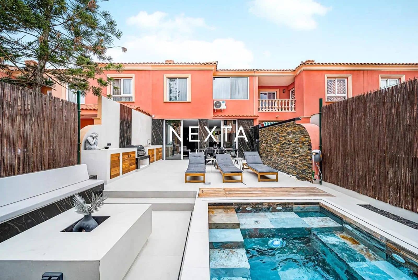 4 slaapkamer Huis te koop in Costa Adeje met zwembad garage - € 1.395.000 (Ref: 9832993)