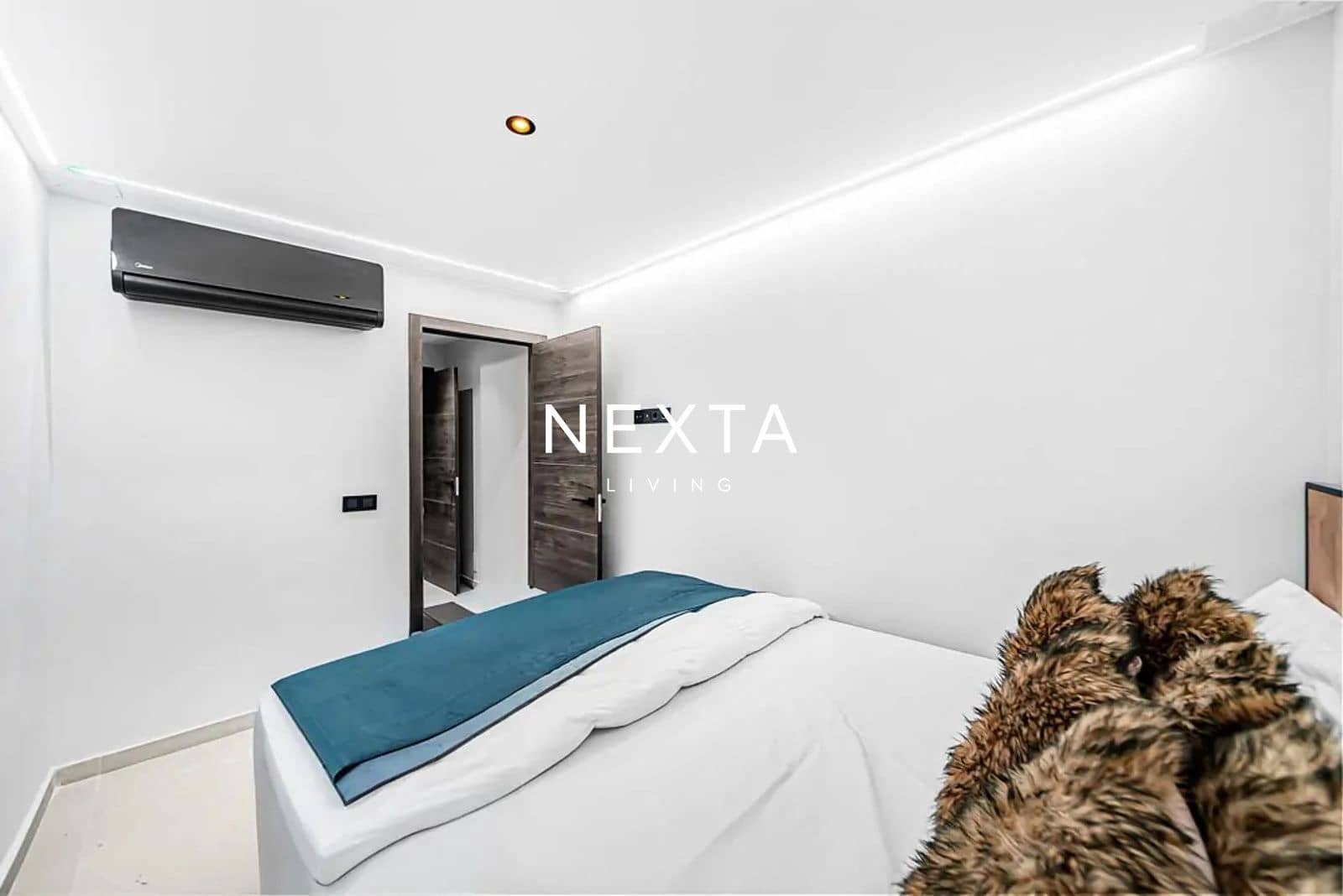 4 slaapkamer Huis te koop in Costa Adeje met zwembad garage - € 1.395.000 (Ref: 9832993)