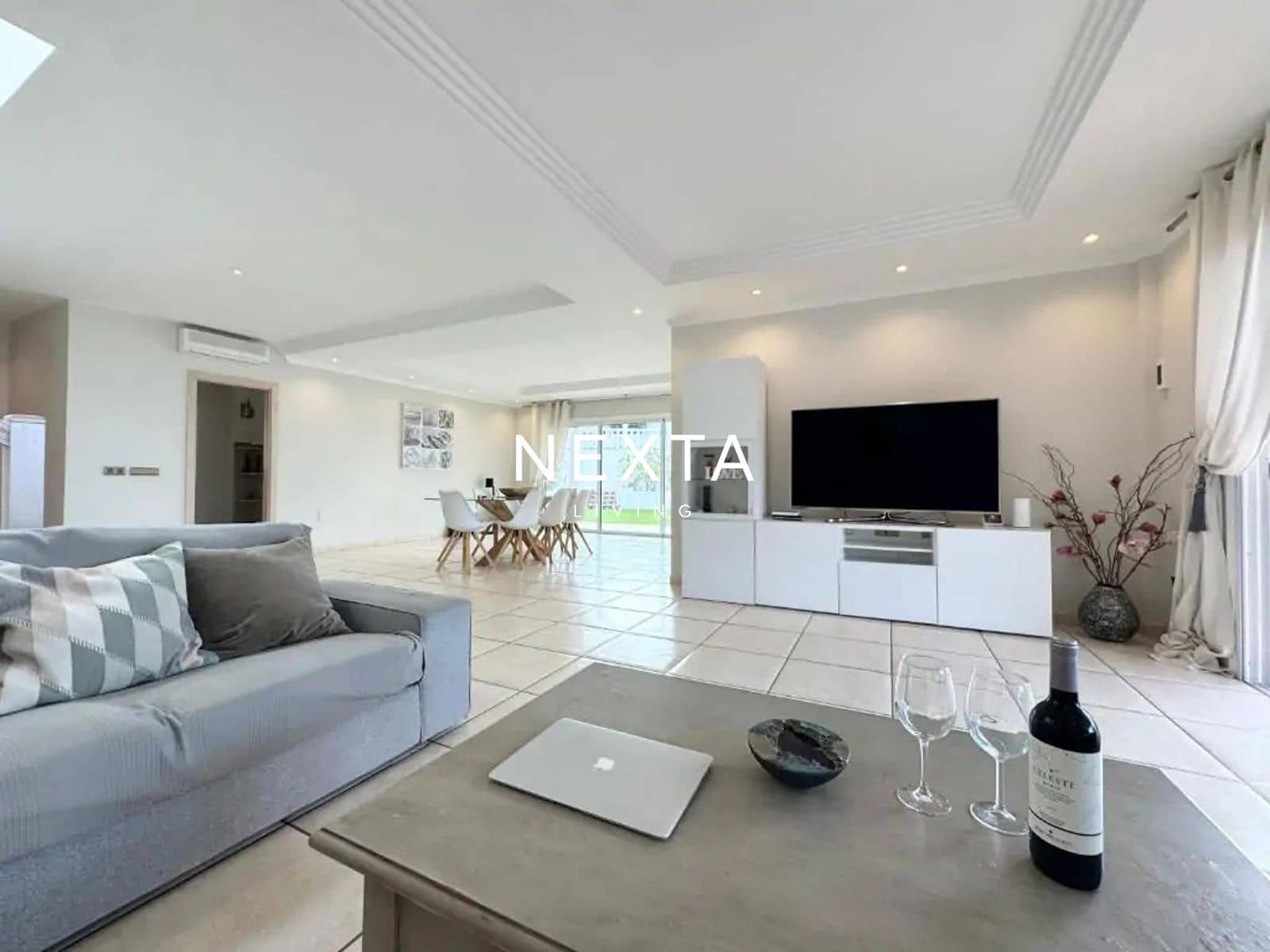 4 bedroom Townhouse for sale in Costa Adeje with pool - € 1,300,000 (Ref: 9834607)