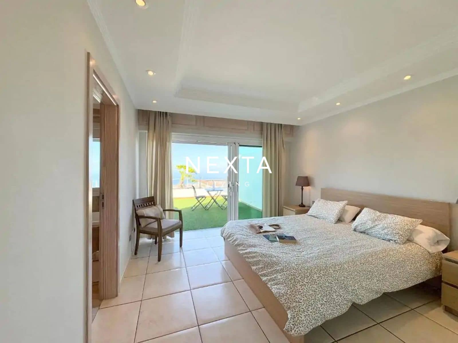 4 bedroom Townhouse for sale in Costa Adeje with pool - € 1,300,000 (Ref: 9834607)