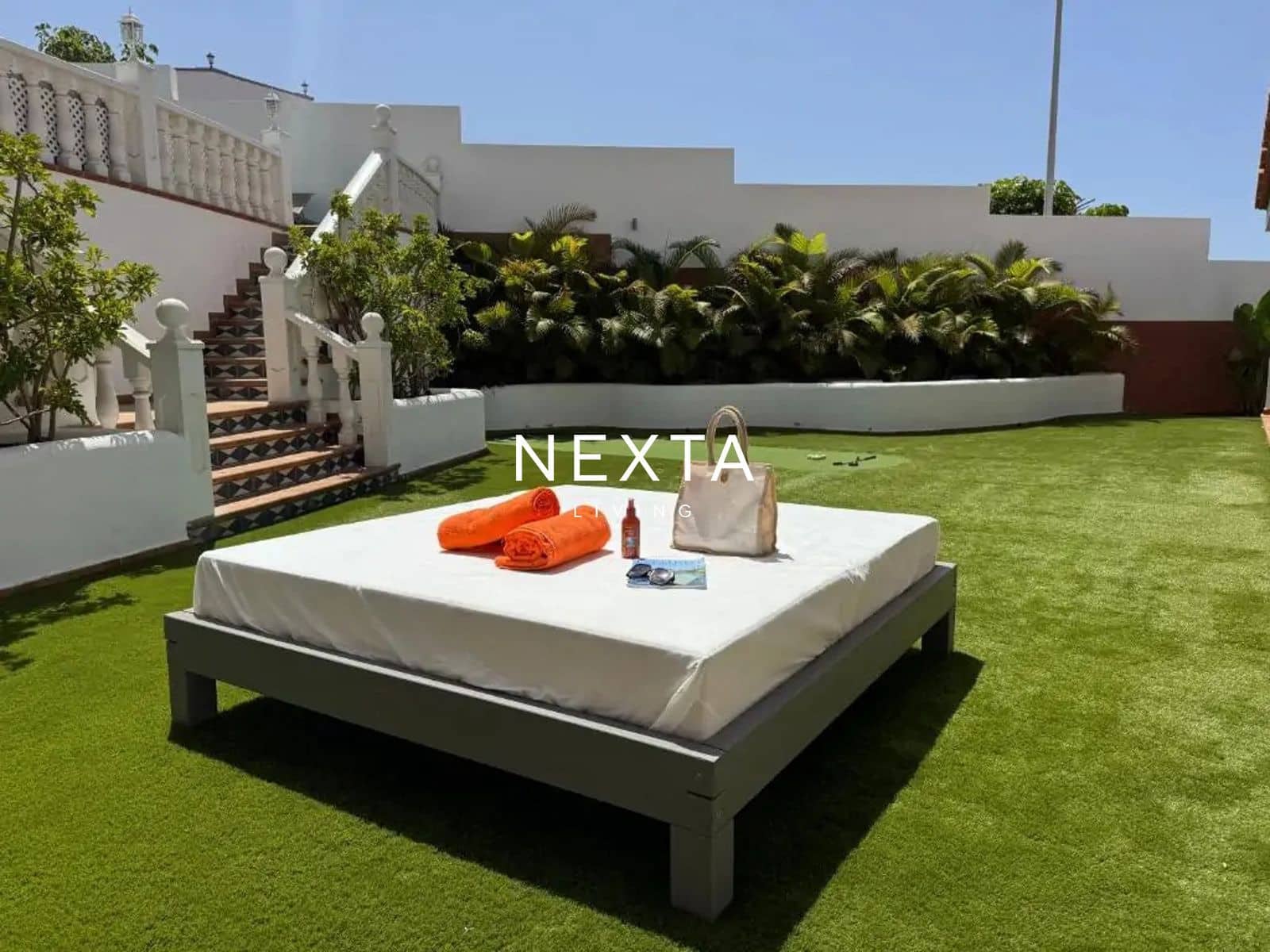 4 bedroom Townhouse for sale in Costa Adeje with pool - € 1,300,000 (Ref: 9834607)