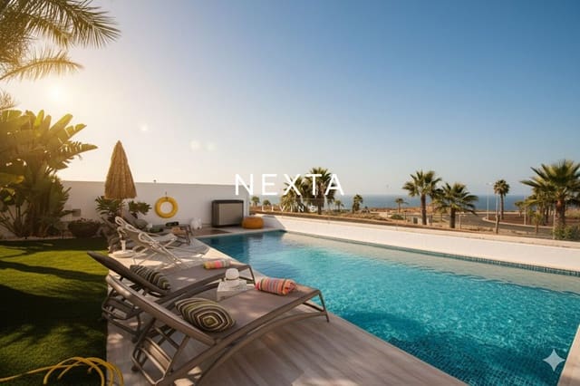3 soveværelse Villa til salg i La Caleta Adeje, Adeje med swimmingpool garage - € 1.690.000 (Ref: 9854713)