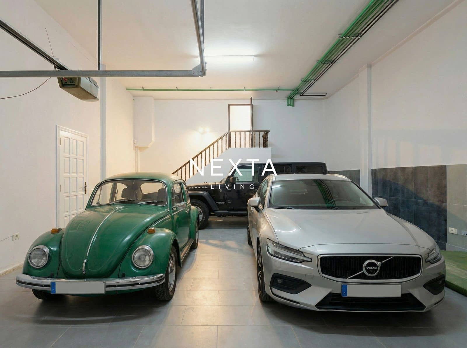 4 bedroom Villa for sale in Playa del Duque with pool garage - € 2,490,000 (Ref: 9854714)