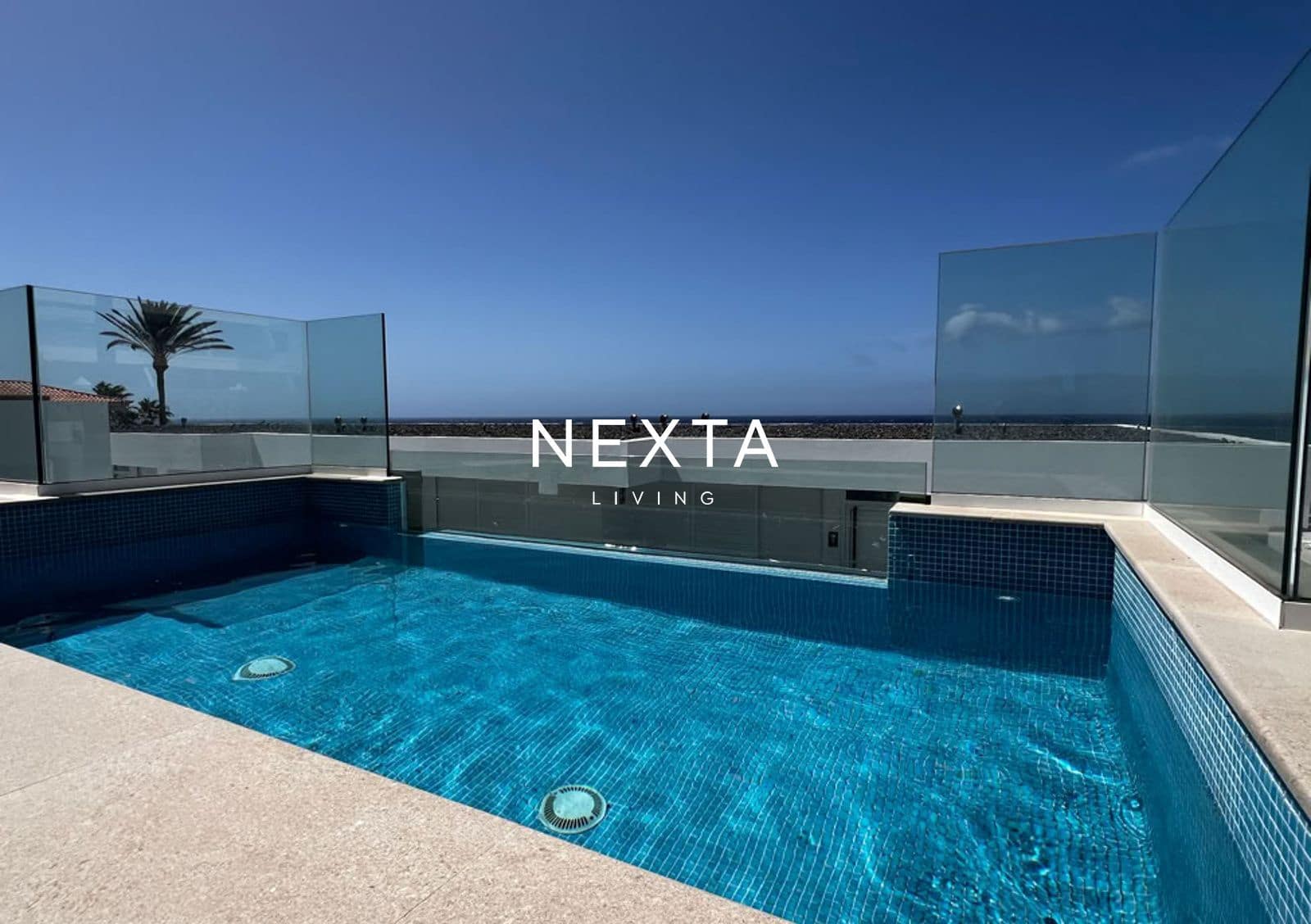 2 bedroom Flat for sale in Costa del Silencio with pool garage - € 685,000 (Ref: 9854715)