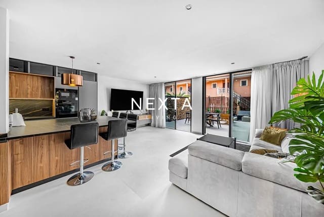 4 sypialnia Dom na sprzedaż w Costa Adeje, Adeje z basenem garażem - 1 395 000 € (Ref: 9854723)