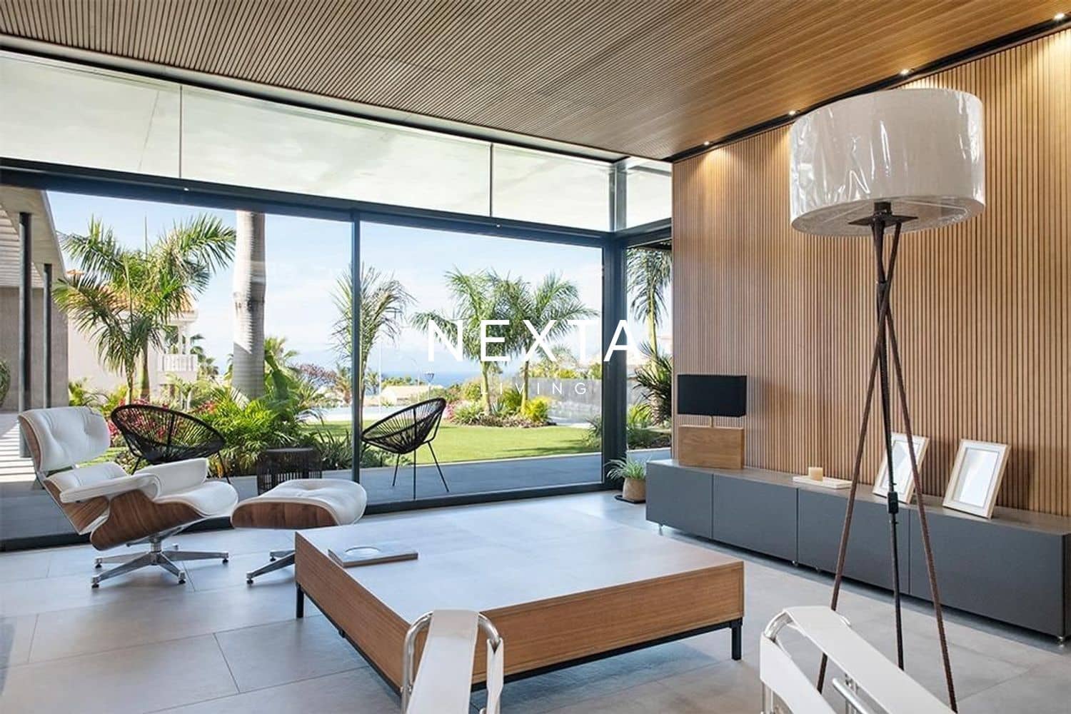 4 bedroom Villa for sale in Playa Paraiso with pool garage - € 5,500,000 (Ref: 9867902)