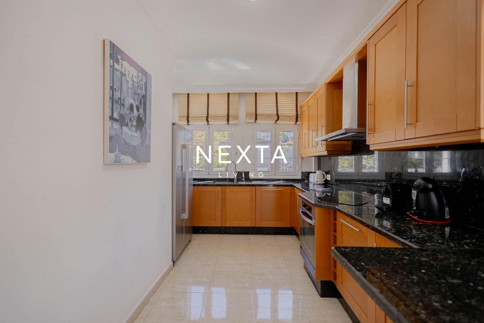 4 bedroom Villa for sale in Playa del Duque with pool garage - € 2,060,000 (Ref: 9867904)