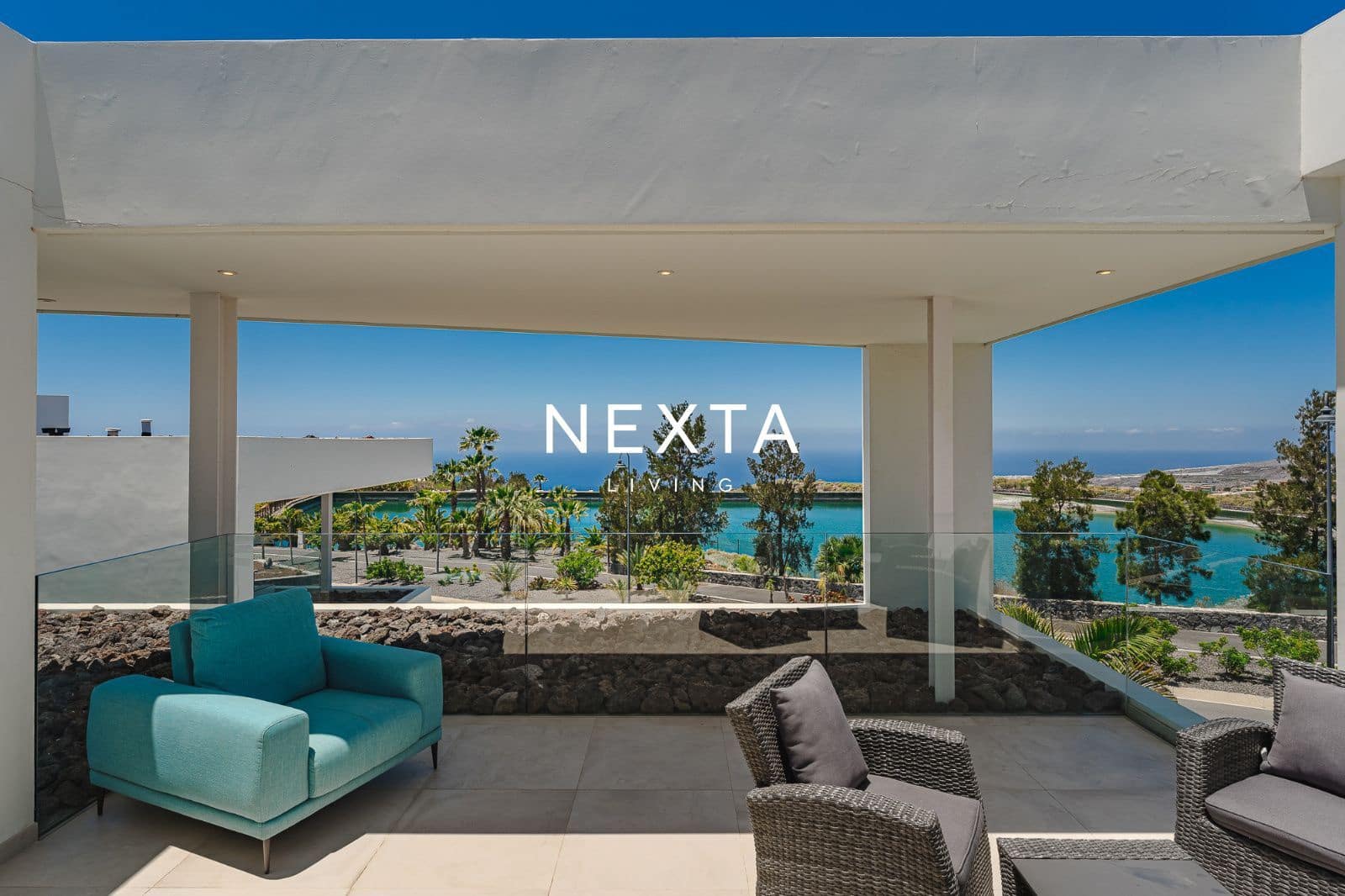 3 bedroom Villa for sale in Guia de Isora with pool garage - € 1,699,000 (Ref: 9867955)