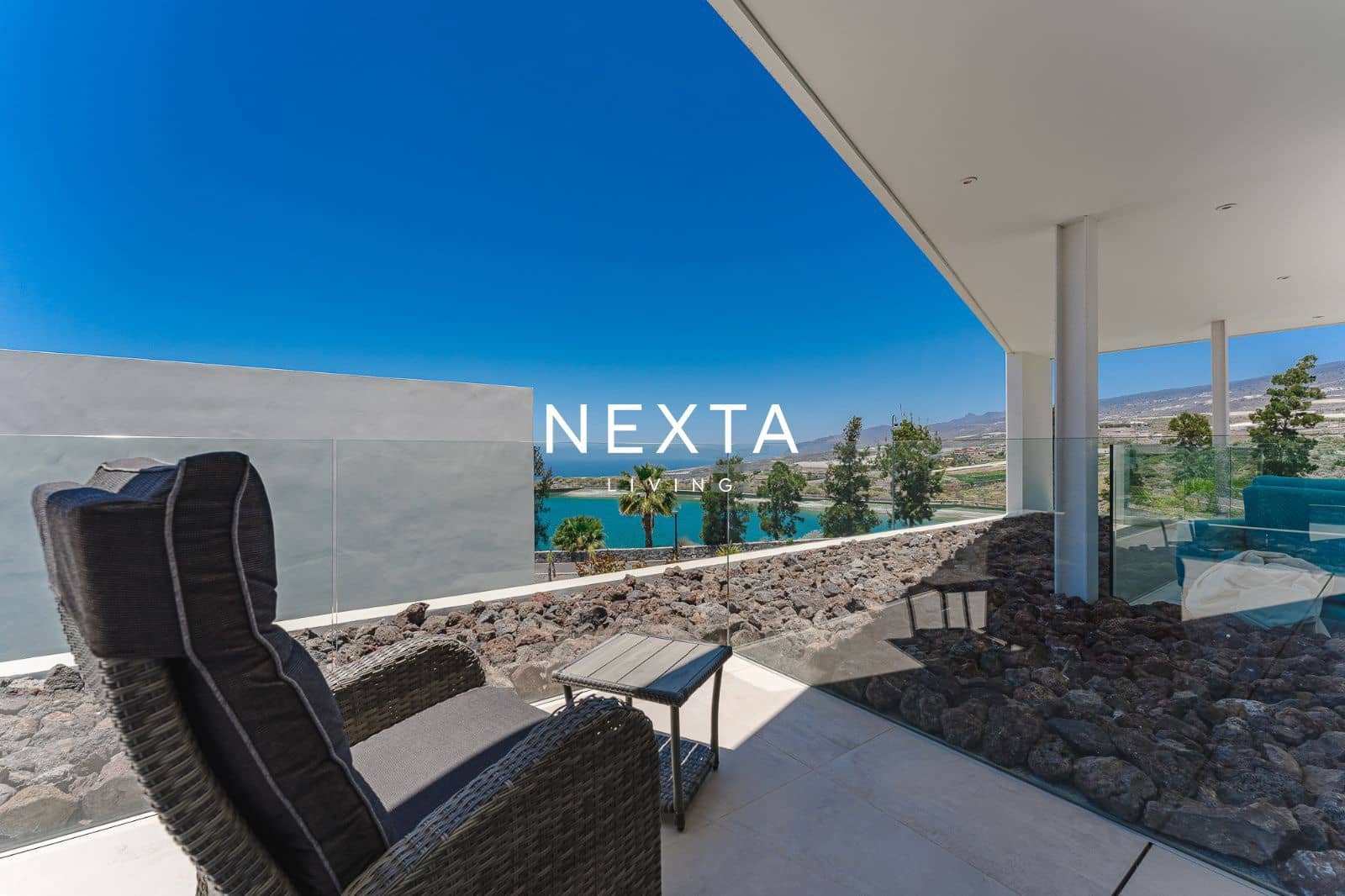 3 bedroom Villa for sale in Guia de Isora with pool garage - € 1,699,000 (Ref: 9867955)