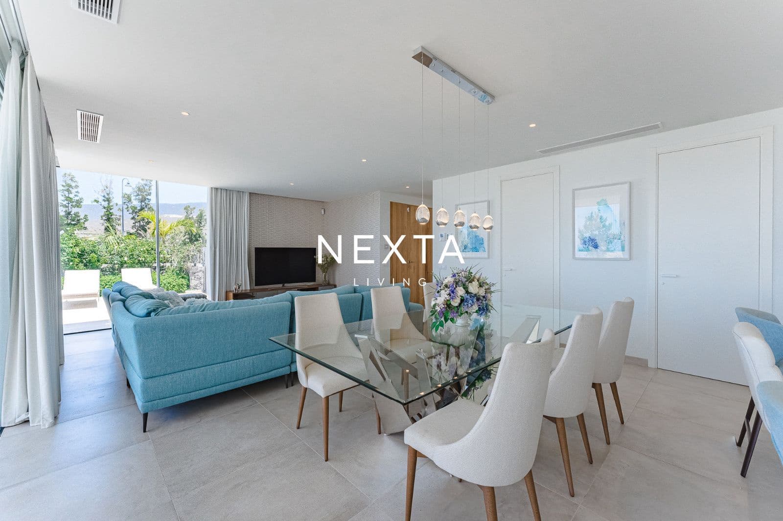 3 bedroom Villa for sale in Guia de Isora with pool garage - € 1,699,000 (Ref: 9867955)