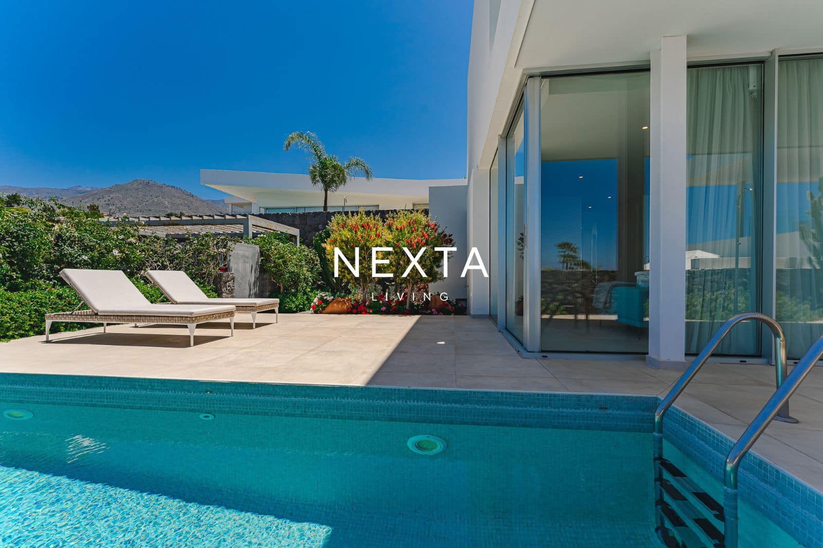 3 bedroom Villa for sale in Guia de Isora with pool garage - € 1,699,000 (Ref: 9867955)
