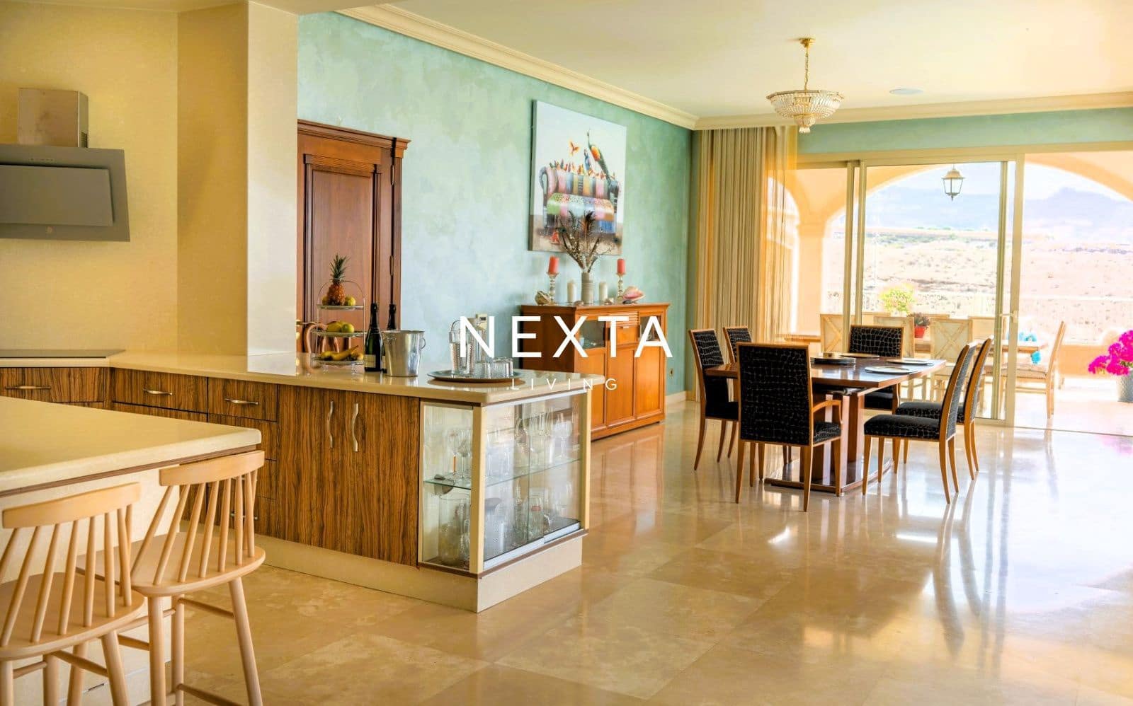 6 bedroom Villa for sale in Costa Adeje with pool garage - € 5,950,000 (Ref: 9867956)