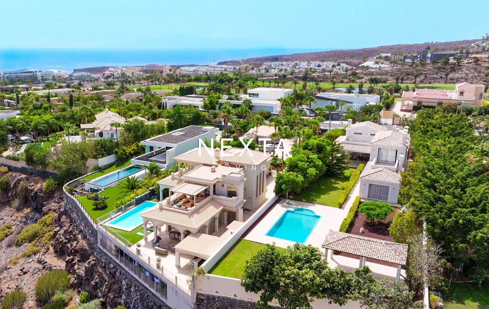 6 bedroom Villa for sale in Costa Adeje with pool garage - € 5,950,000 (Ref: 9867956)
