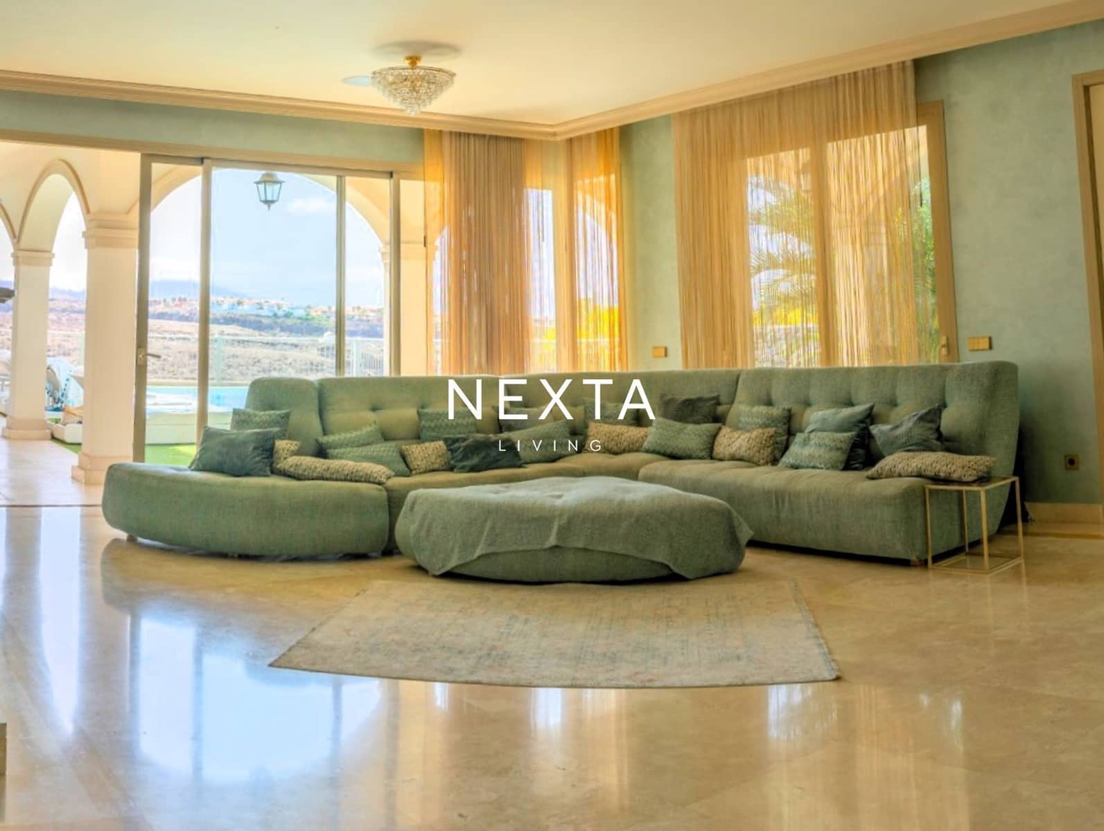 6 bedroom Villa for sale in Costa Adeje with pool garage - € 5,950,000 (Ref: 9867956)