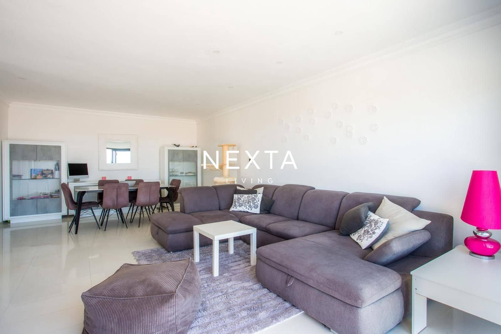 3 bedroom Villa for sale in Torviscas with pool garage - € 1,480,000 (Ref: 9919036)