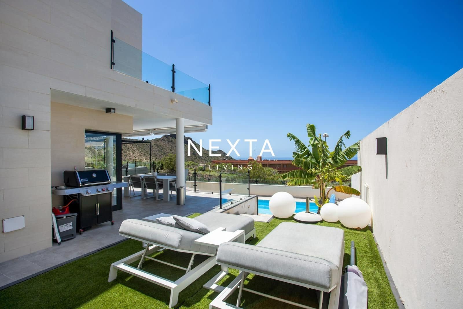 3 bedroom Villa for sale in Torviscas with pool garage - € 1,480,000 (Ref: 9919036)