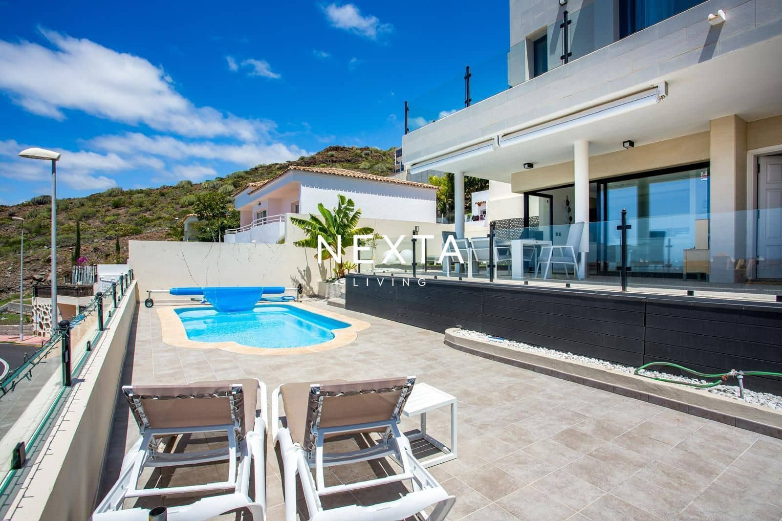 3 bedroom Villa for sale in Torviscas with pool garage - € 1,480,000 (Ref: 9919036)