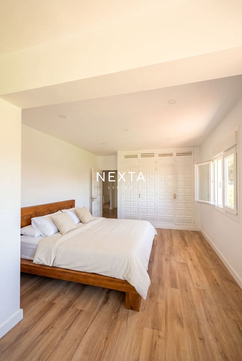 5 bedroom Villa for sale in Santa Ursula with pool garage - € 950,000 (Ref: 9921122)