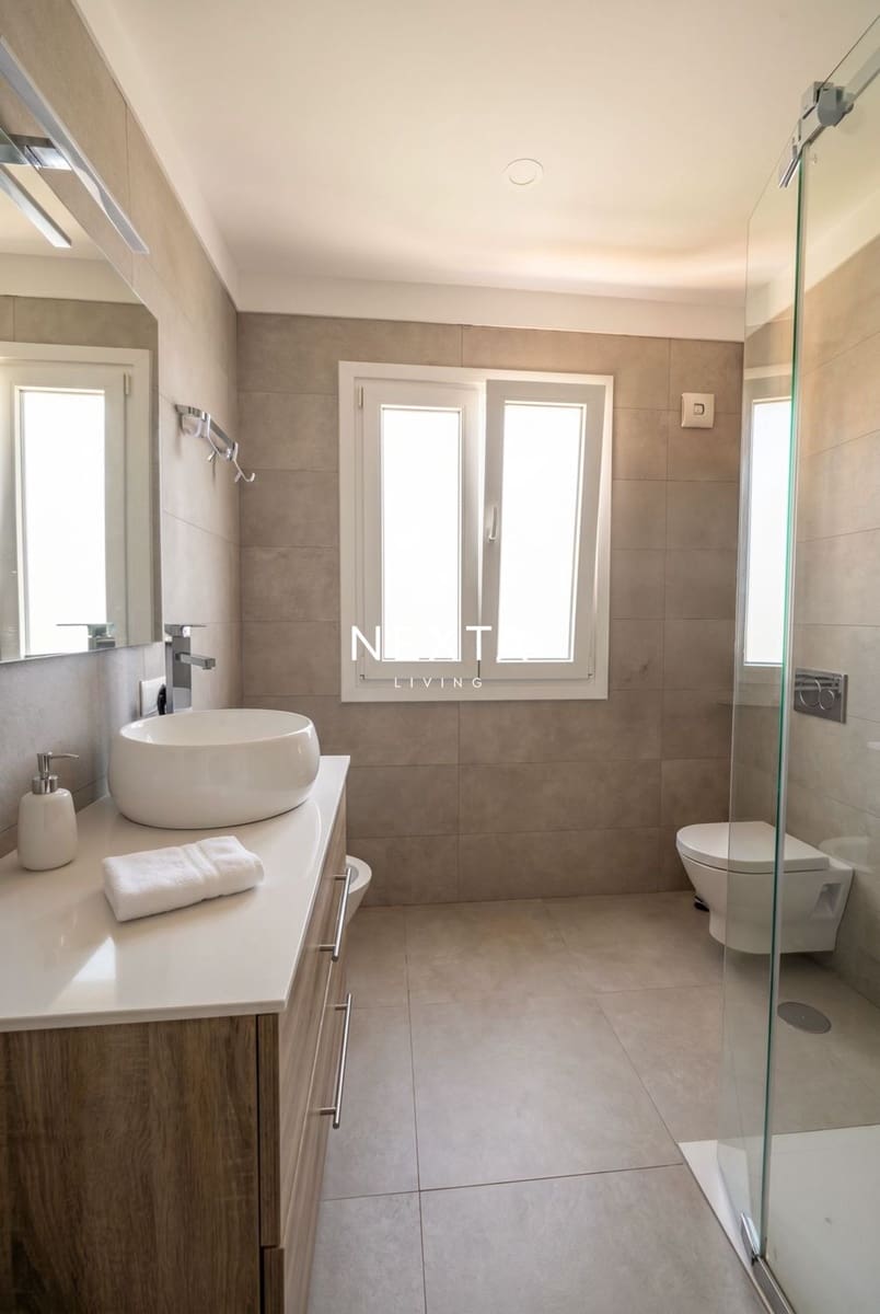 5 bedroom Villa for sale in Santa Ursula with pool garage - € 950,000 (Ref: 9921122)