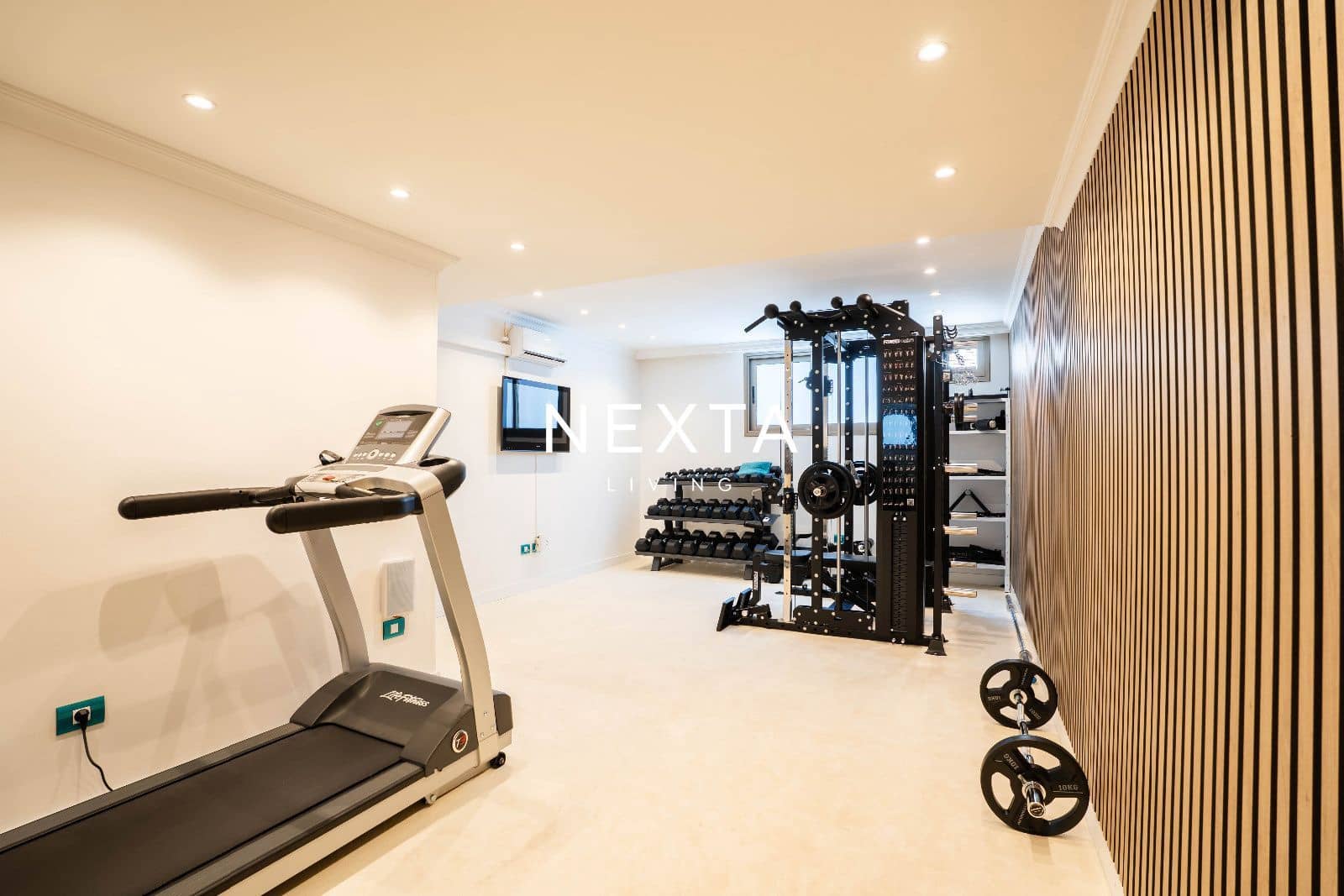 4 chambre Villa/Maison à vendre à La Caleta Adeje avec piscine garage - 3 500 000 € (Ref: 9921440)