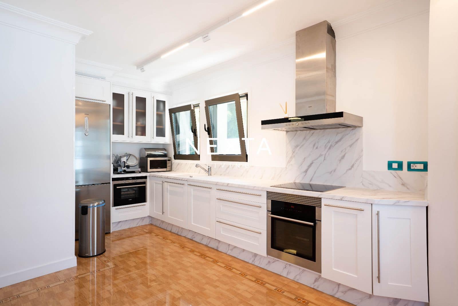 4 chambre Villa/Maison à vendre à La Caleta Adeje avec piscine garage - 3 500 000 € (Ref: 9921440)