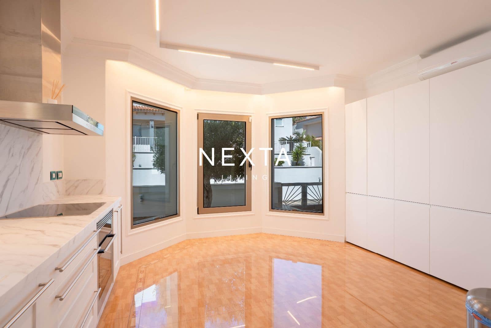4 chambre Villa/Maison à vendre à La Caleta Adeje avec piscine garage - 3 500 000 € (Ref: 9921440)