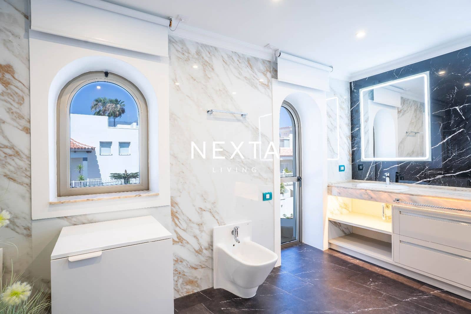 4 chambre Villa/Maison à vendre à La Caleta Adeje avec piscine garage - 3 500 000 € (Ref: 9921440)