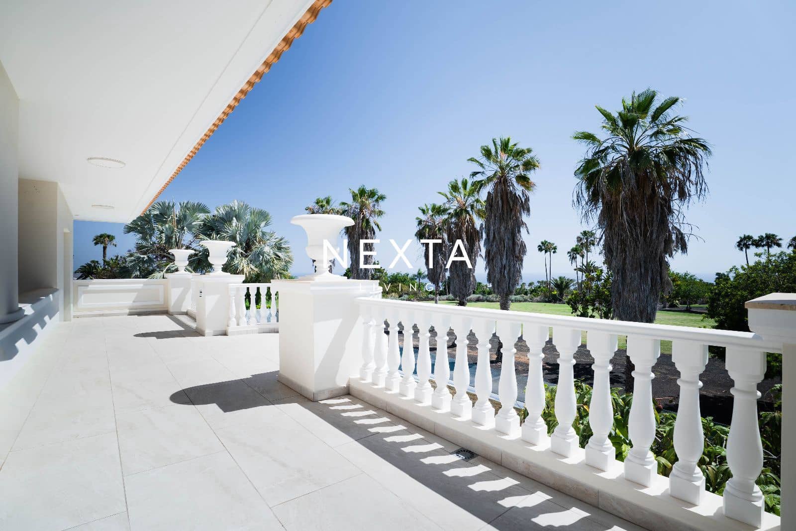 4 chambre Villa/Maison à vendre à La Caleta Adeje avec piscine garage - 3 500 000 € (Ref: 9921440)