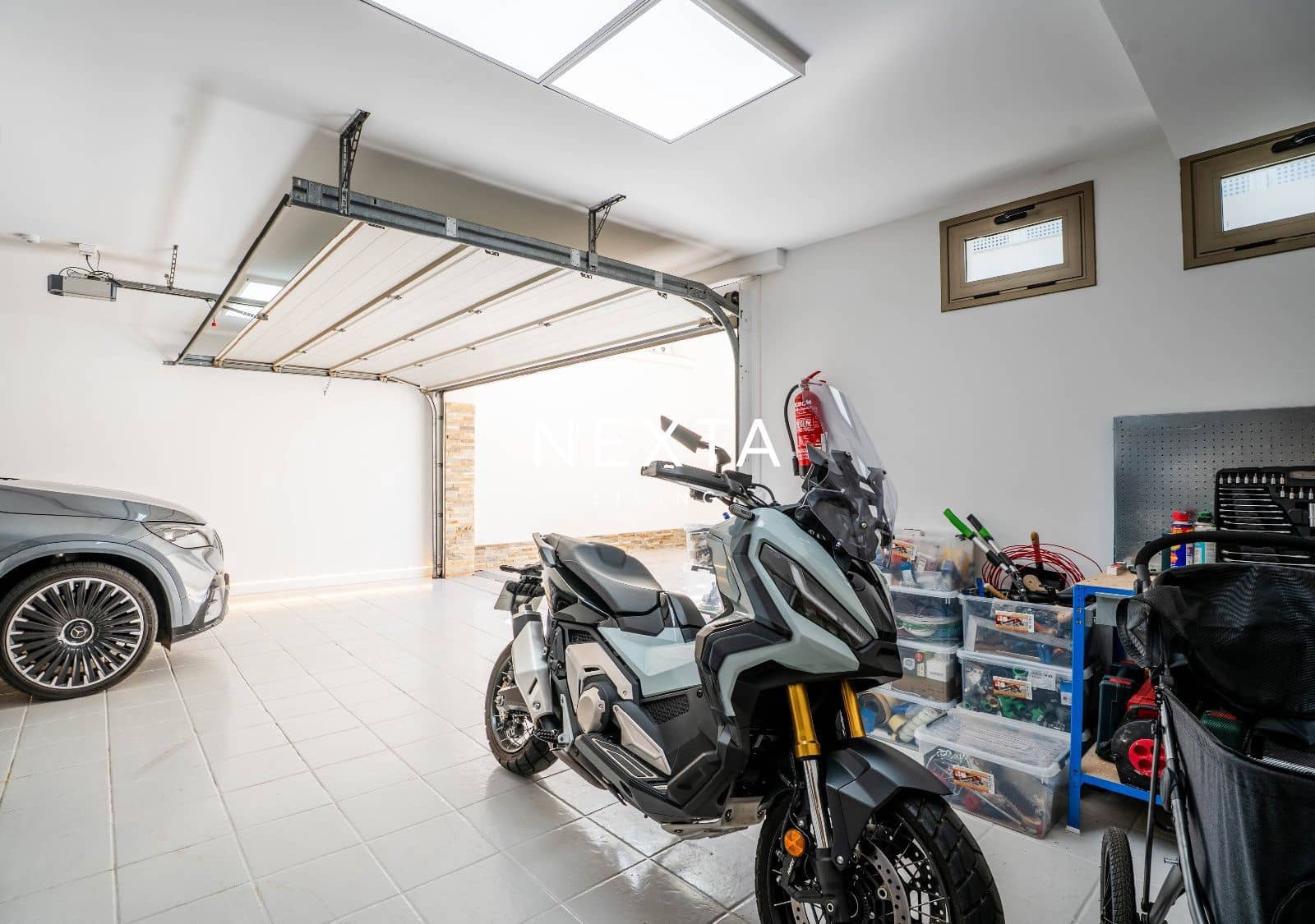 4 chambre Villa/Maison à vendre à La Caleta Adeje avec piscine garage - 3 500 000 € (Ref: 9921440)