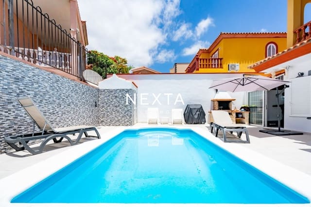 5 soveværelse Byhus til salg i Playa del Duque, Adeje med swimmingpool garage - € 2.310.000 (Ref: 9928513)