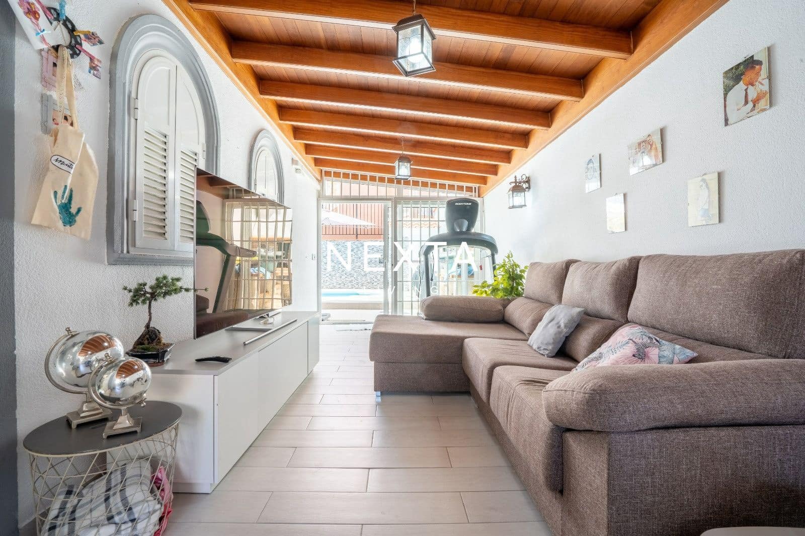 5 bedroom Townhouse for sale in Playa del Duque with pool garage - € 2,310,000 (Ref: 9928513)
