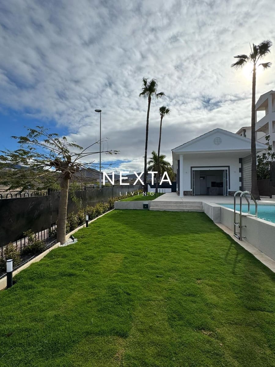 Chalet de 5 habitaciones en Arona en venta con piscina garaje - 1.300.000 € (Ref: 9953144)