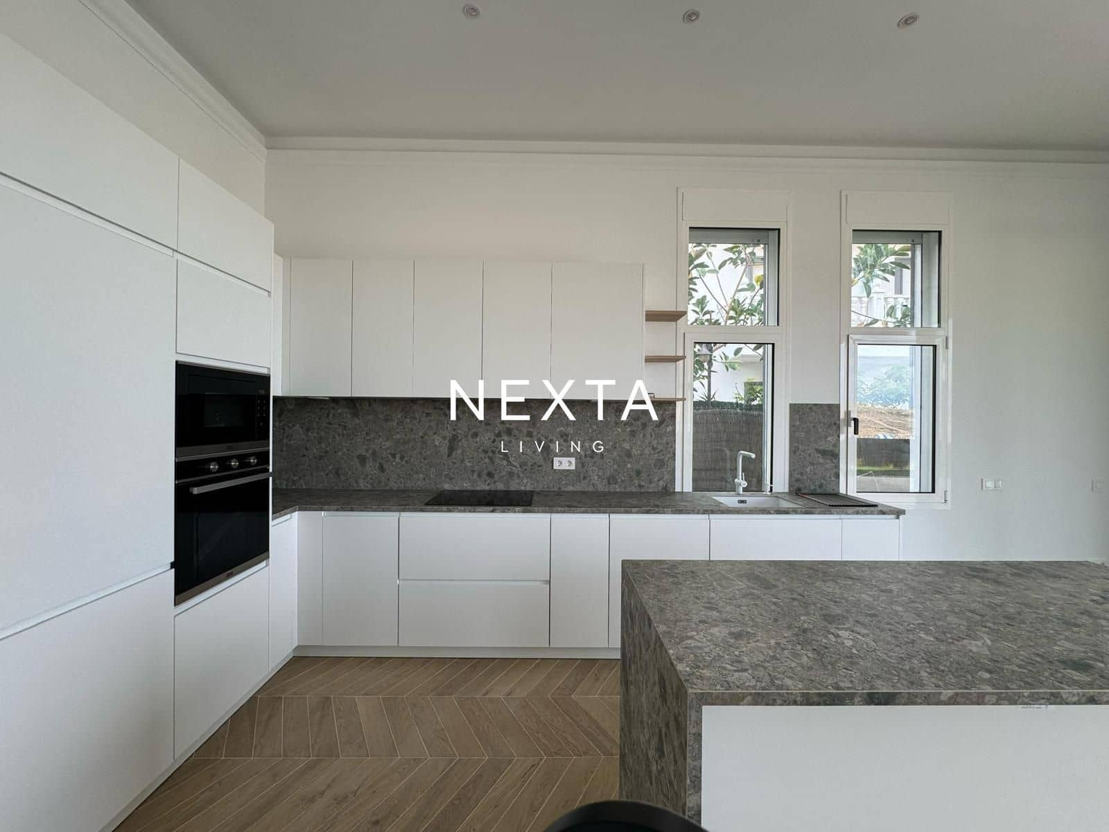 Chalet de 5 habitaciones en Arona en venta con piscina garaje - 1.300.000 € (Ref: 9953144)
