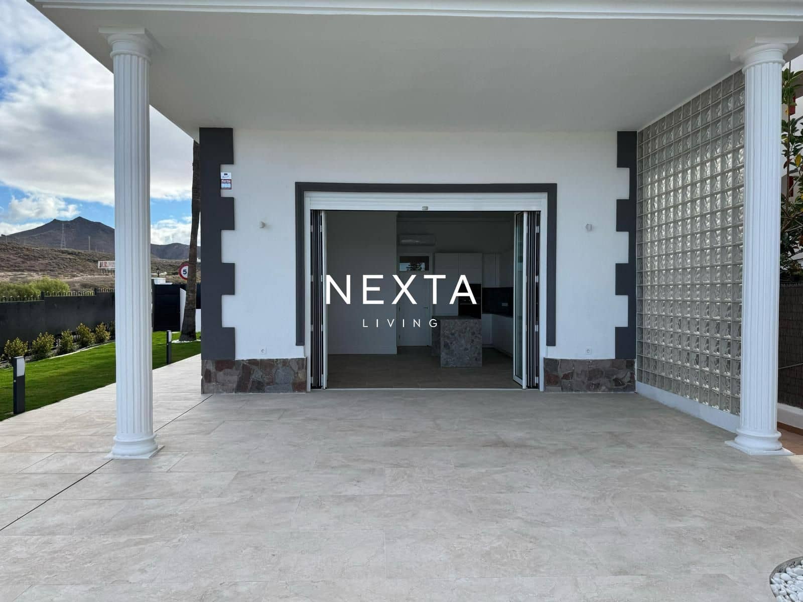 Chalet de 5 habitaciones en Arona en venta con piscina garaje - 1.300.000 € (Ref: 9953144)