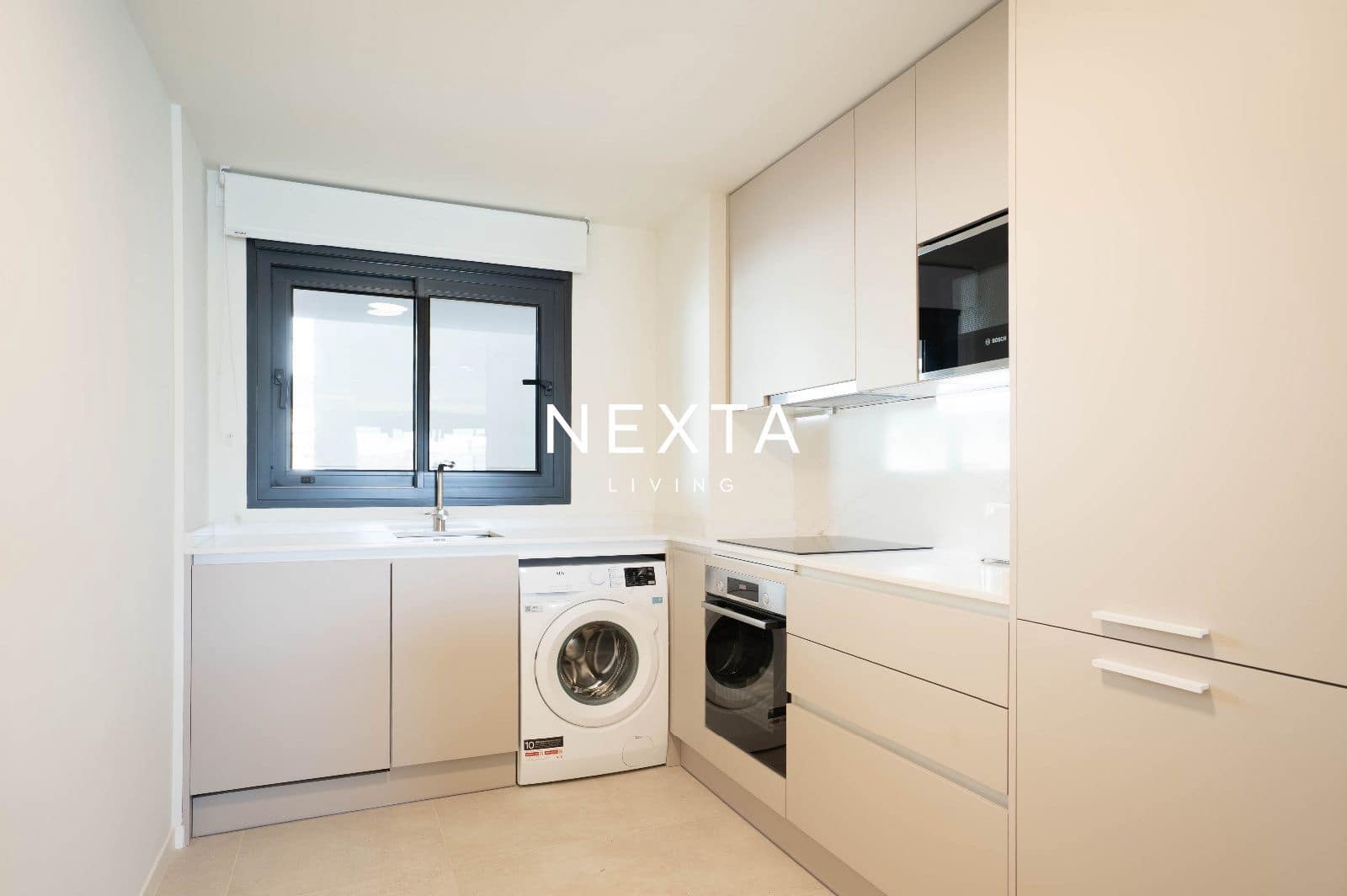 2 soverom Leilighet til leie i Granadilla de Abona med svømmebasseng garasje - € 2 250 (Ref: 9991865)
