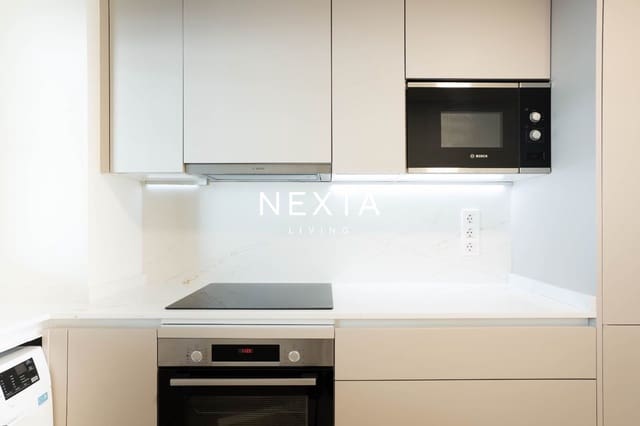 2 soverom Leilighet til leie i Granadilla de Abona med svømmebasseng garasje - € 2 250 (Ref: 9991865)