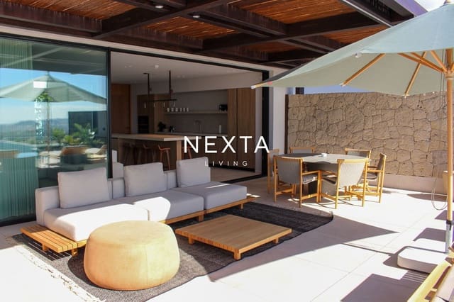 Casa de 3 habitaciones en La Caleta Adeje, Adeje en venta con piscina garaje - 2.300.000 € (Ref: 9993611)