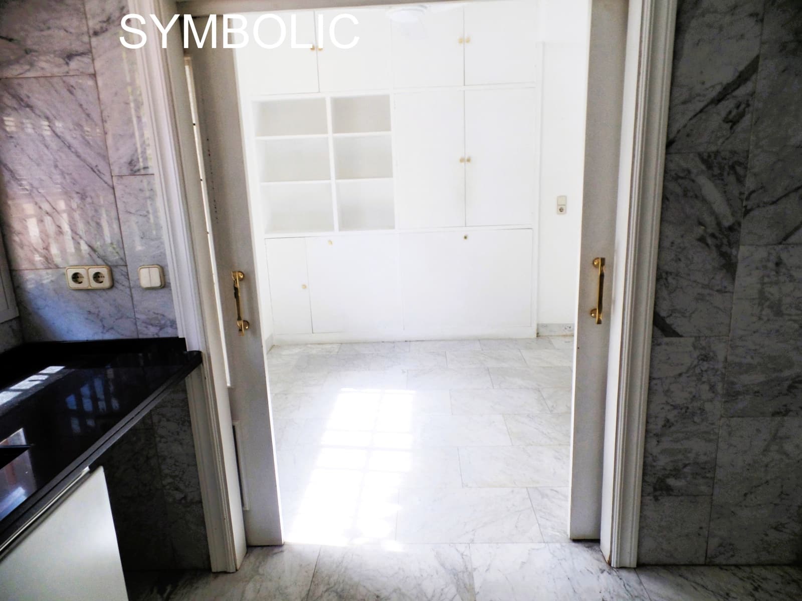 4 bedroom Flat for rent in Madrid city with pool garage - € 3,900 (Ref: 9550548)