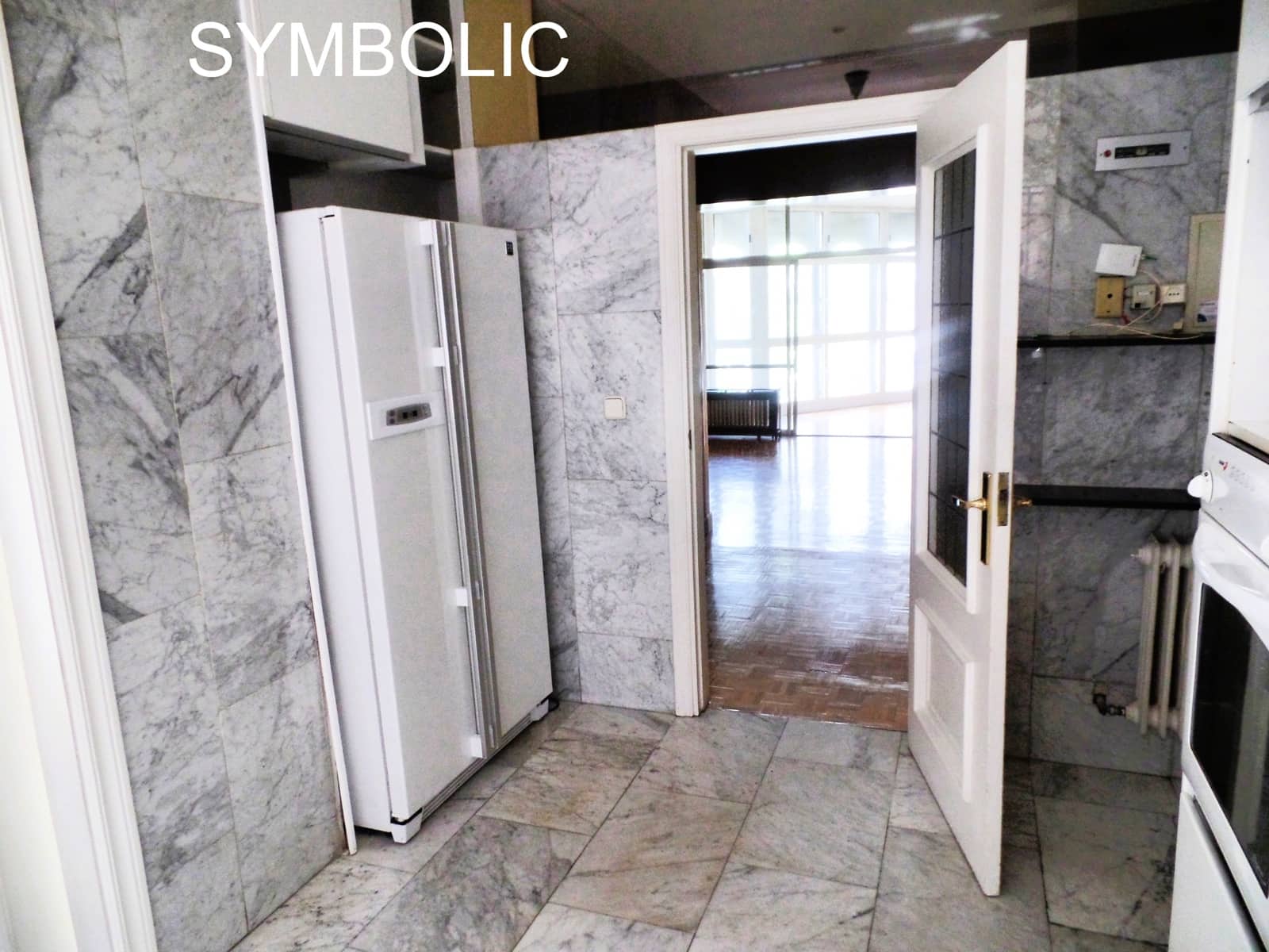 4 bedroom Flat for rent in Madrid city with pool garage - € 3,900 (Ref: 9550548)