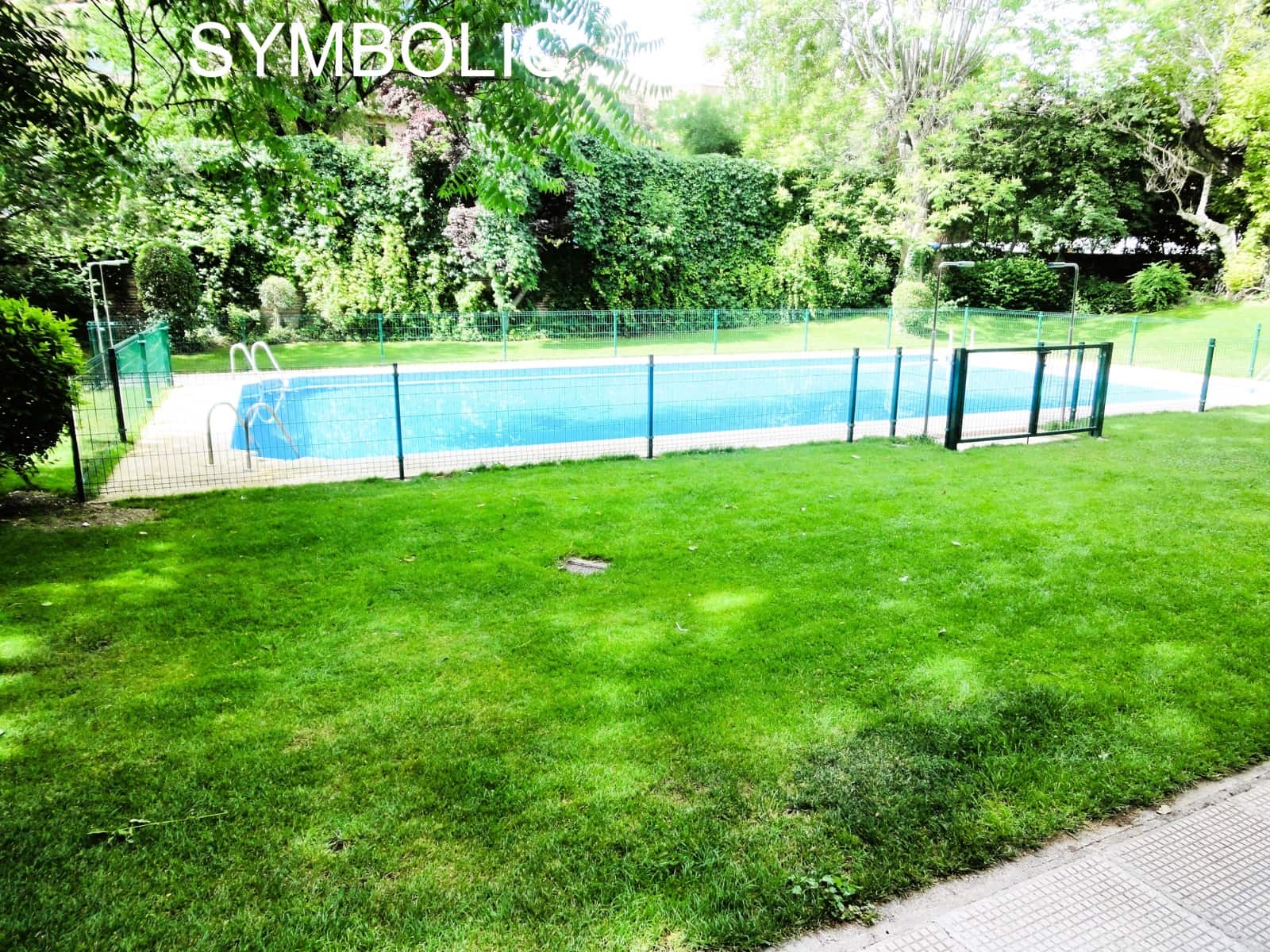 4 bedroom Flat for rent in Madrid city with pool garage - € 3,900 (Ref: 9550548)