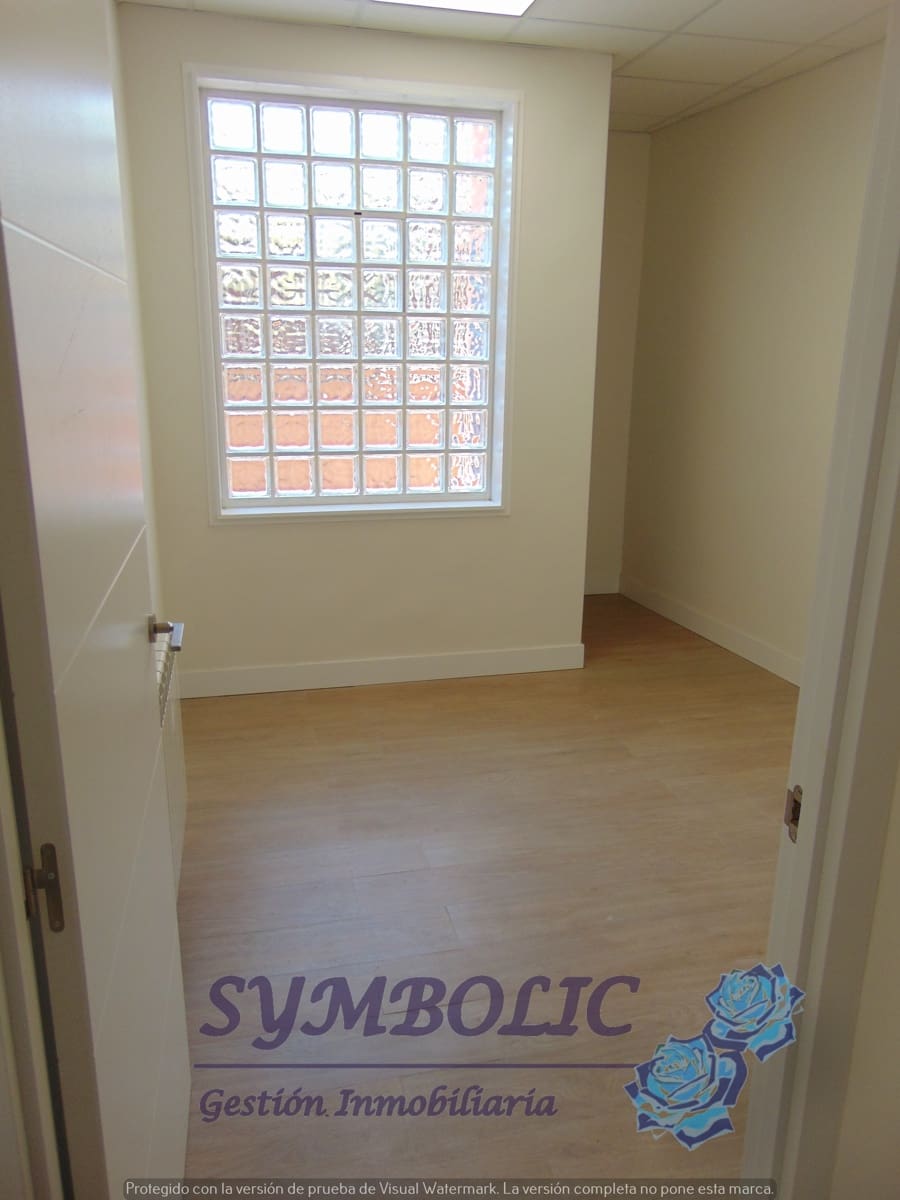 3 Zimmer Ladenlokal zu verkaufen in El Escorial - 169.000 € (Ref: 9556123)