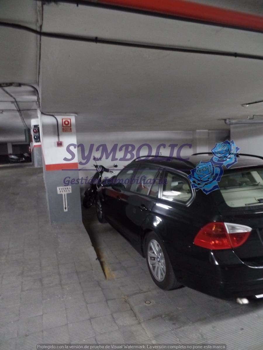 Garage til salg i Madrid by - € 59.000 (Ref: 9557413)